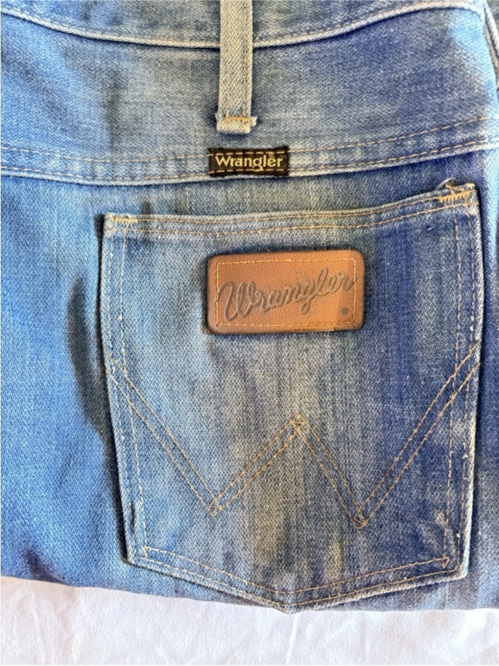 Vintage Wrangler “No Fault” blue jeans made in the USA classic cowboy|workwear